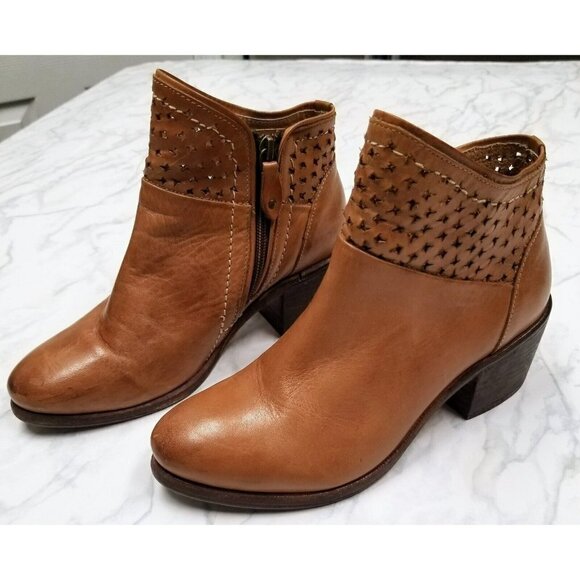 kelsi dagger boots Brown‎ Leather  Sz 6.5  Eyelets  Brooklyn Glenwood Caramel - Picture 1 of 12